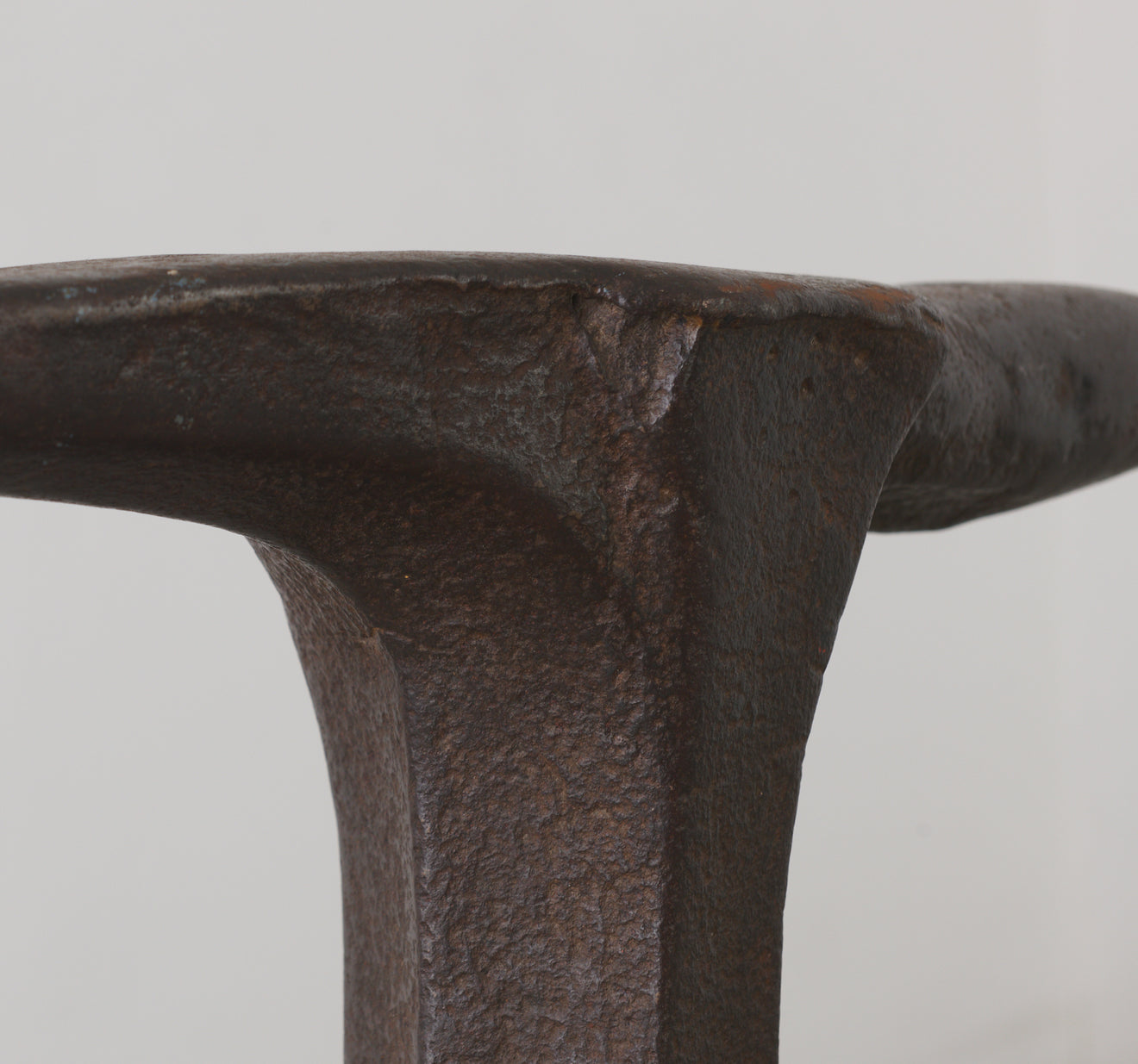 DOUBLE HORN IRON ANVIL